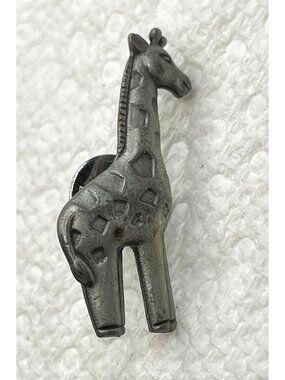 Vintage JJ Jonette Jewelry Pewter Giraffe Pin | Signed Retro Safari Animal Lapel